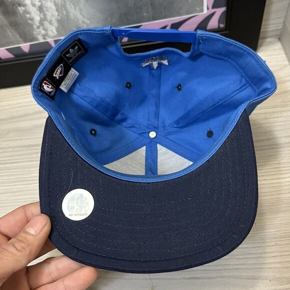 Adidas NBA Oklahoma City Thunder Blue Snapback Baseball Cap - Picture 3 of 4